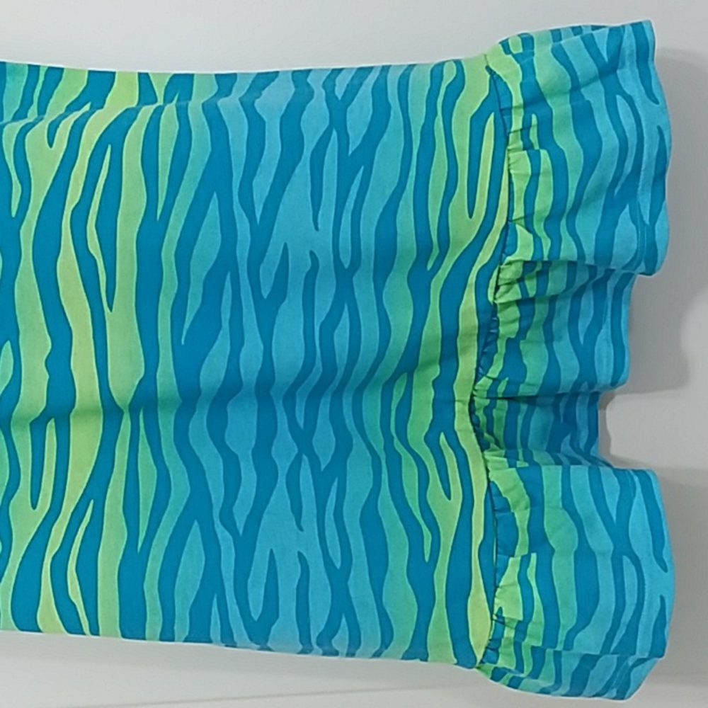 *5/$20* Basic Editions Tank Top - Picture 3 of 8